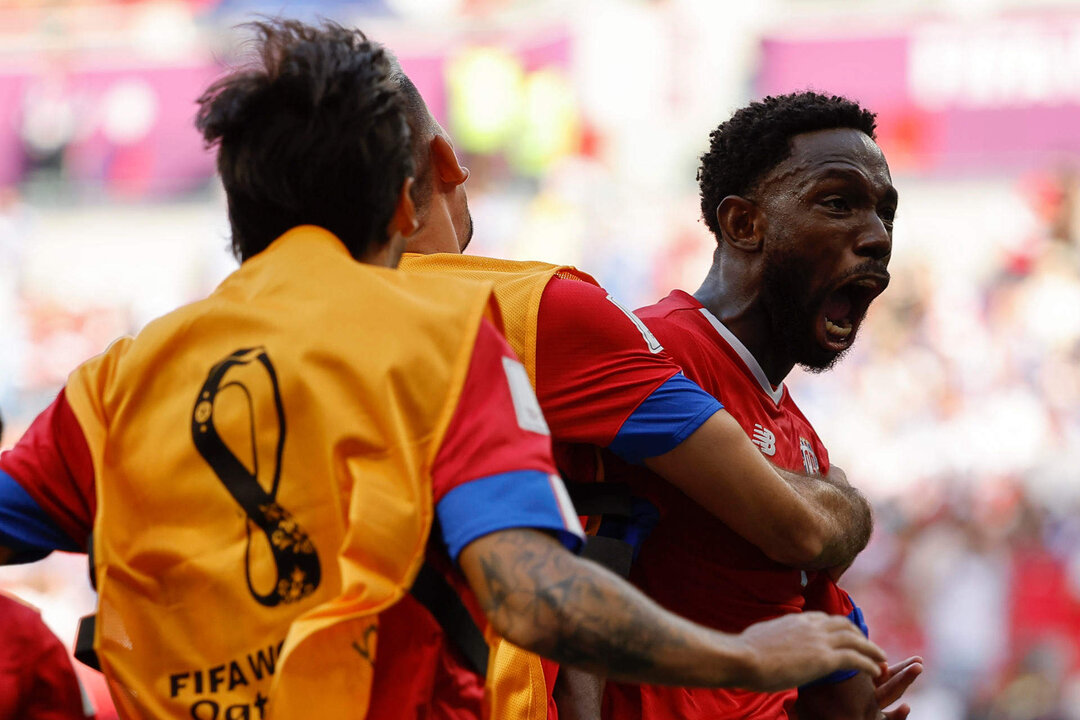 Keysher Fuller de Costa Rica celebra su gol EFE/ José Méndez