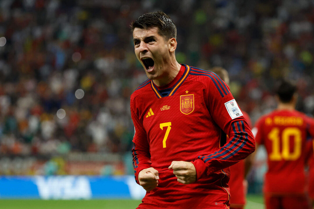 Álvaro Morata celebra el gol ante Alemania en el partido disputado ayer. EFE/ Juanjo Martin