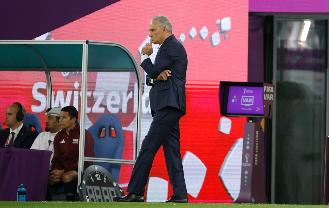 El seleccionador de Brasil, Adenor Leonardo Bacchi 'Tite', durante el partido del Mundial contra Suiza. EFE/Jose Mendez