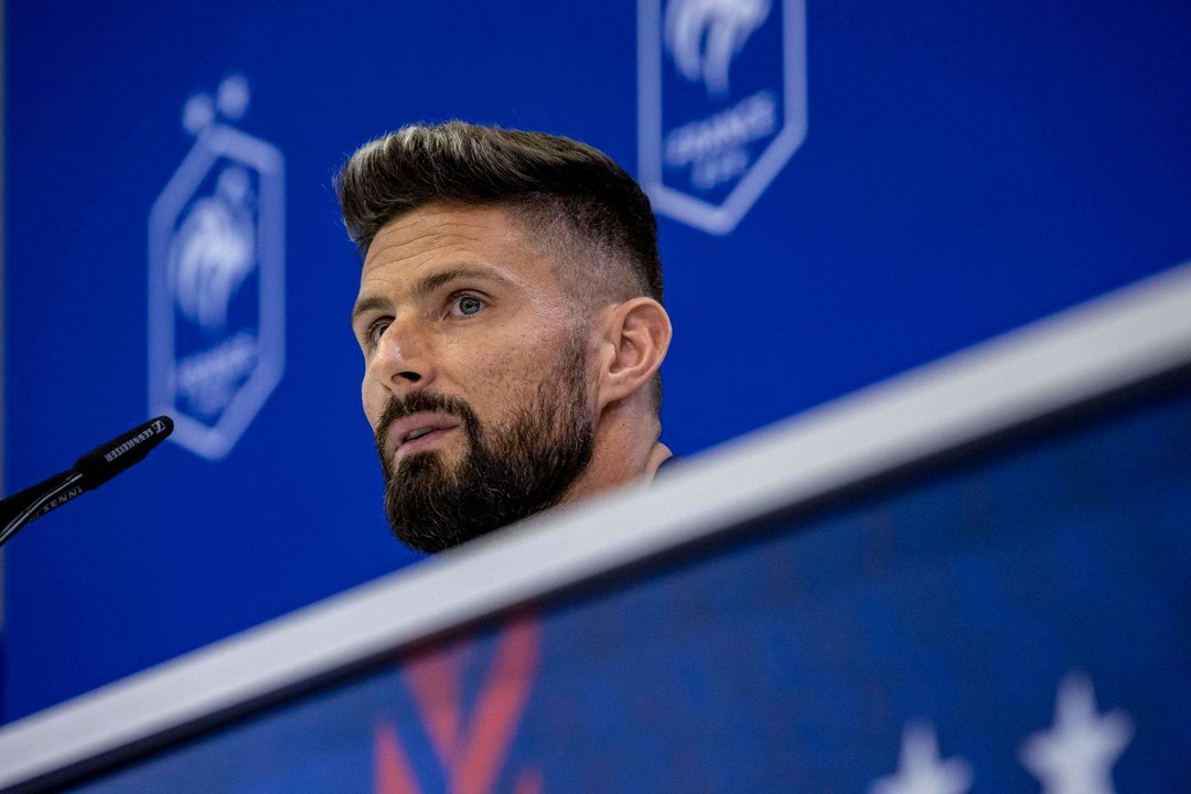 El francés Olivier Giroud en rueda de prensa. EFE/EPA/MARTIN DIVISEK