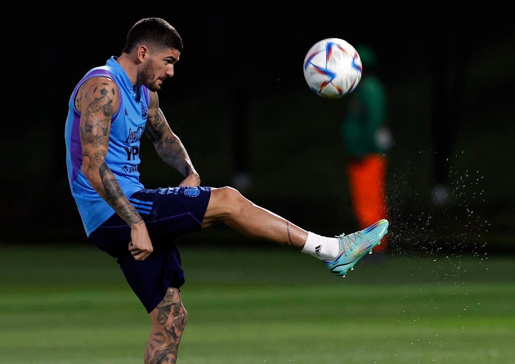 Rodrigo de Paul. EFE/EPA/RUNGROJ YONGRIT